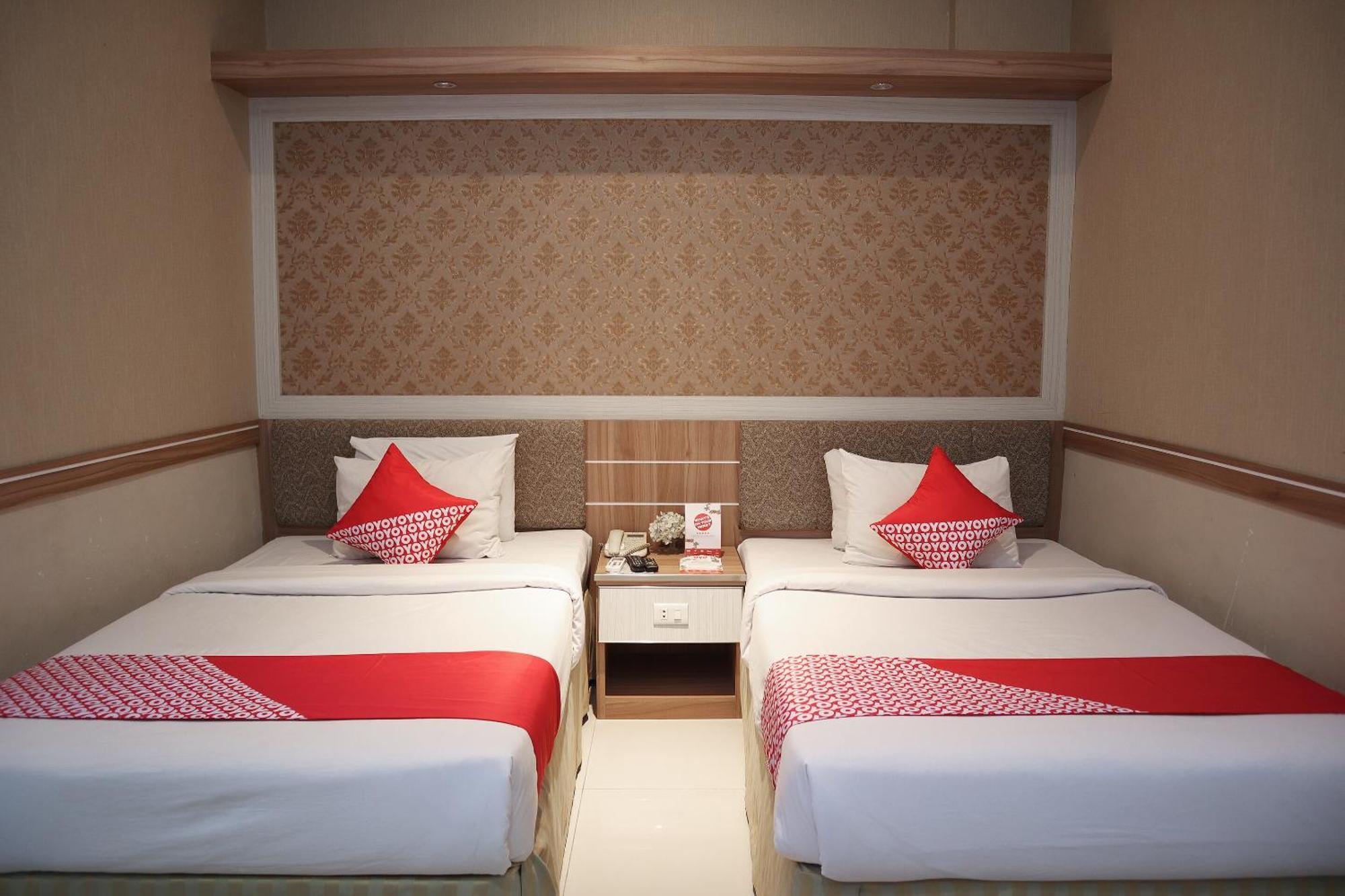 Oyo 742 Mona Plaza Hotel Pekanbaru Eksteriør bilde
