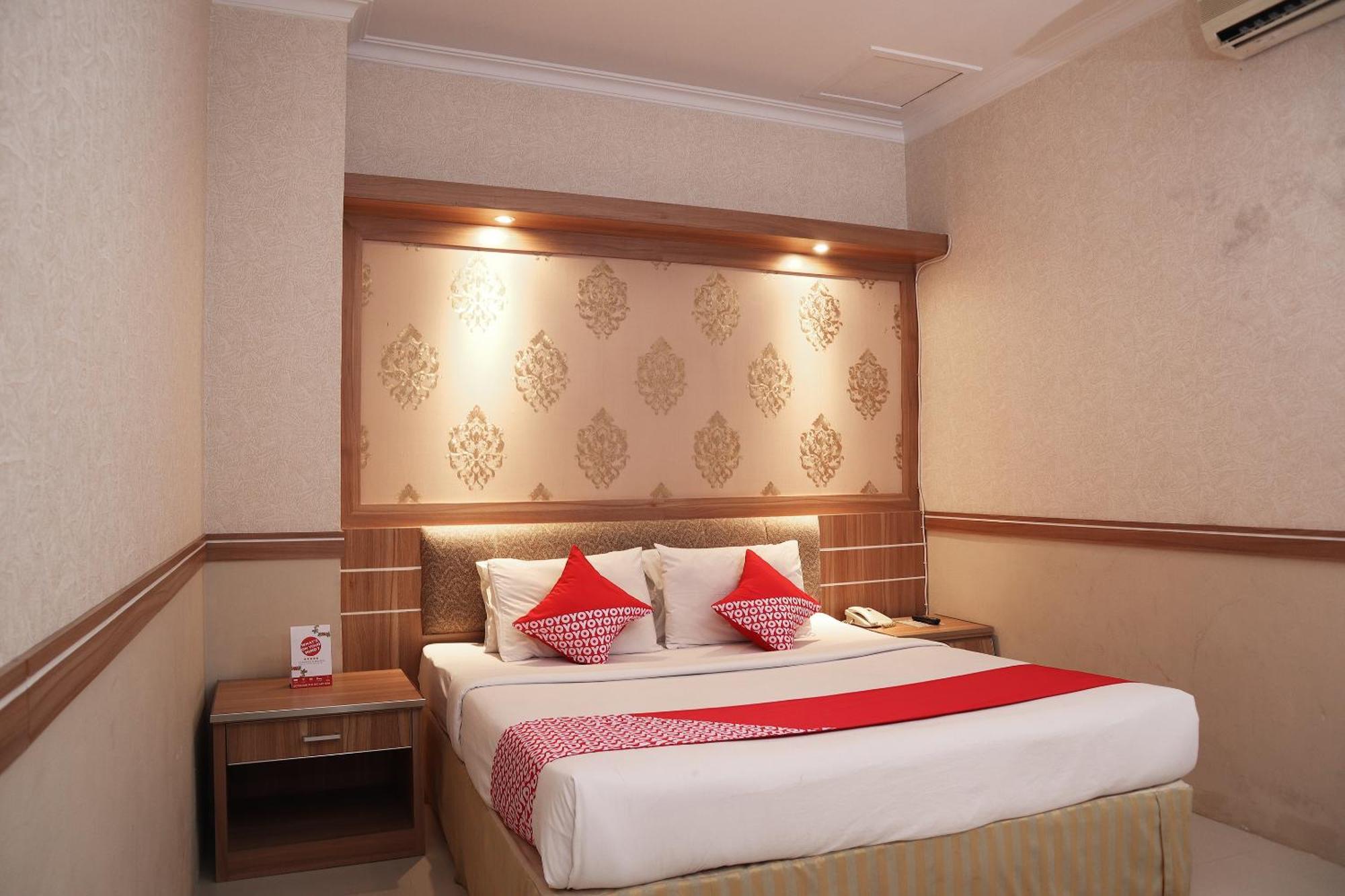 Oyo 742 Mona Plaza Hotel Pekanbaru Eksteriør bilde